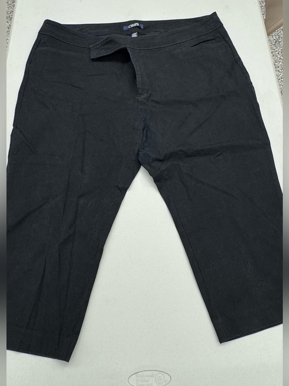 Chaps Black Straight-Leg Women's Capri Pants